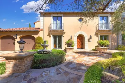 Exterior - 21 Ridgeview, Irvine, CA 92603 photo 2 of 17
