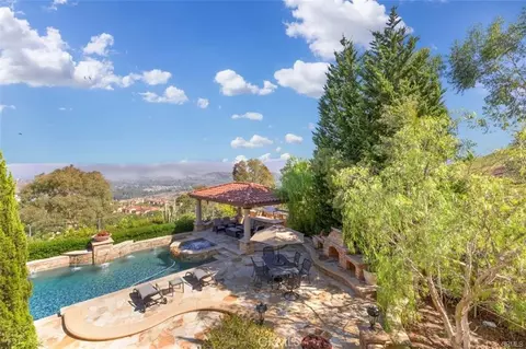 Exterior - 21 Ridgeview, Irvine, CA 92603 photo 5 of 17