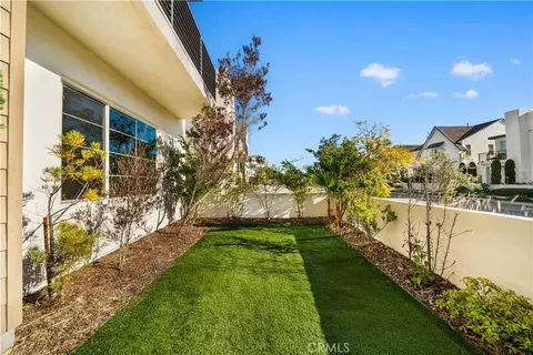 Exterior - 157 Scale, Irvine, CA 92618 photo 7 of 14