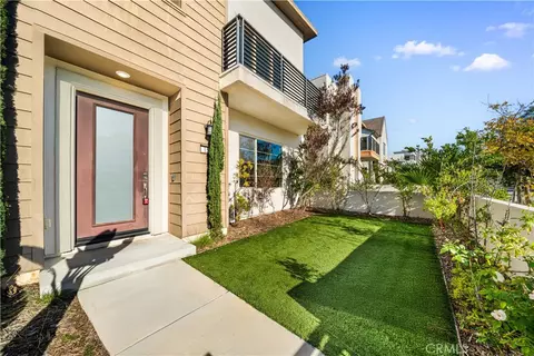 Exterior - 157 Scale, Irvine, CA 92618 photo 4 of 14