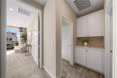Entry Way - 157 Scale, Irvine, CA 92618 photo 11 of 16