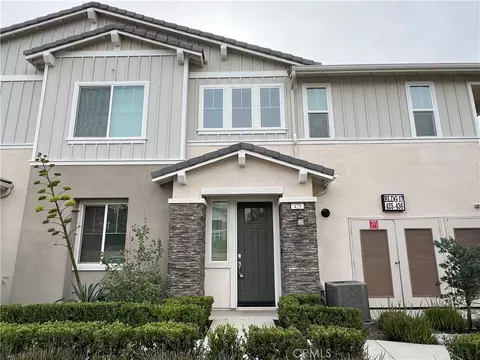 16502 Casa Grande Ave #425, Fontana, CA 92336