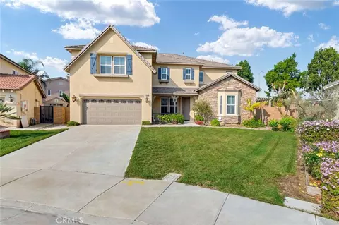 7829 Banyon Tree Ct, Eastvale, CA 92880