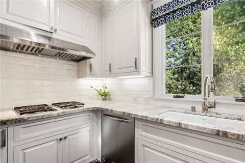 Kitchen - 450 Arbolada, Arcadia, CA 91006 photo 8 of 8