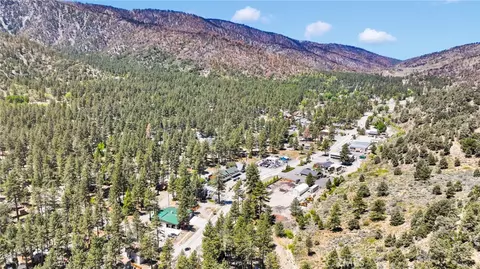 View/Area - 985 Pheasant, Wrightwood, CA 92397 photo 4 of 4