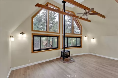 Living - 985 Pheasant, Wrightwood, CA 92397 photo 4 of 4