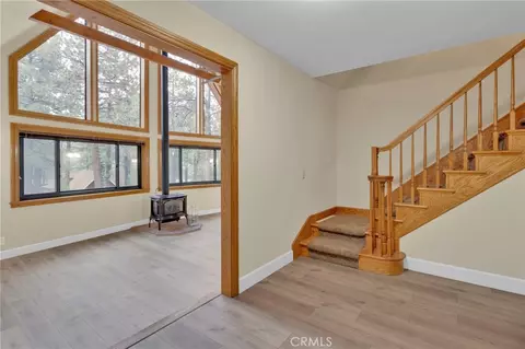 Entry Way - 985 Pheasant, Wrightwood, CA 92397 photo 1 of 5