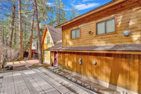 Exterior - 985 Pheasant, Wrightwood, CA 92397 photo 10 of 13
