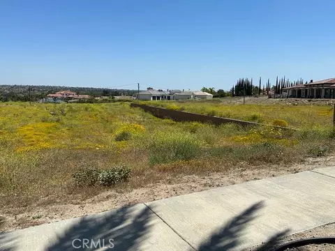 7570 Spencer Ct, Riverside, CA 92506 photo 2