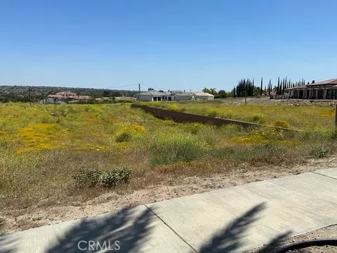 7570 Spencer Ct, Riverside, CA 92506 photo 2