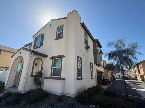 Exterior - 40718 Melrose Dr, Temecula, CA 92591 photo 3 of 10