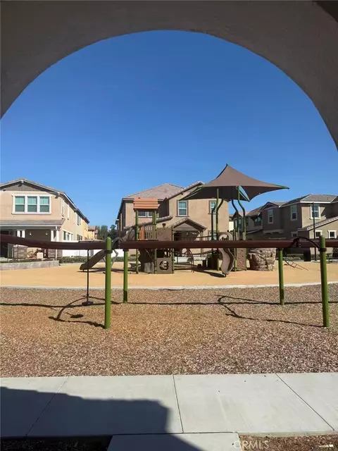 Exterior - 40718 Melrose Dr, Temecula, CA 92591 photo 5 of 10
