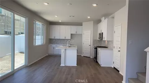 Entry Way - 40718 Melrose Dr, Temecula, CA 92591 photo 4 of 7