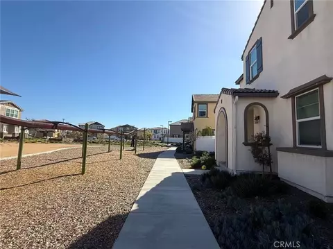 Exterior - 40718 Melrose Dr, Temecula, CA 92591 photo 7 of 11