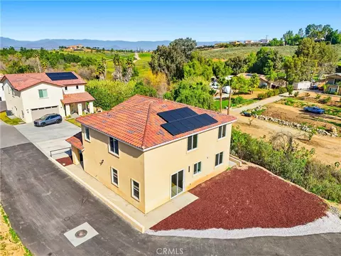 View/Area - 1969 Lyon Ave, Riverside, CA 92503 photo 2 of 9