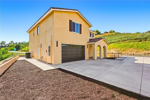 Exterior - 1969 Lyon Ave, Riverside, CA 92503 photo 4 of 5