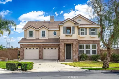 15621 Pisa Ln, Fontana, CA 92336