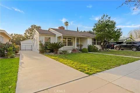 1905 Kenneth Way, Pasadena, CA 91103