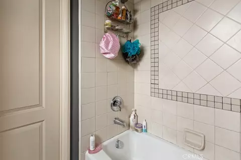 Bath - 1842 Richards Pl, Upland, CA 91784 photo 2 of 3