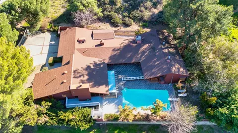 27411 Santa Fe St, Hemet, CA 92543