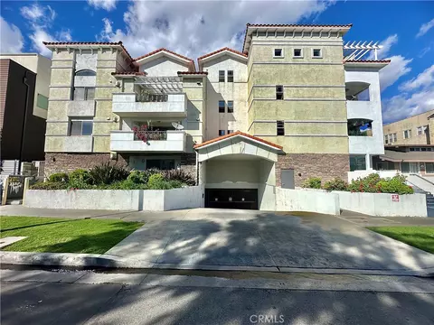 4733 Elmwood Ave #102, Los Angeles, CA 90004