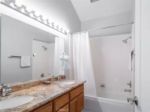 Bath - 1661 Danbrook Pl, Upland, CA 91784 photo 3 of 3