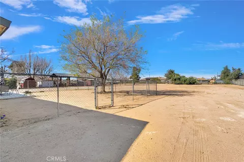 Exterior - 16020 Lime, Hesperia, CA 92345 photo 6 of 8