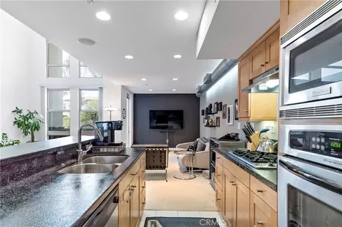 Kitchen - 522 S Brea, Brea, CA 92821 photo 7 of 8