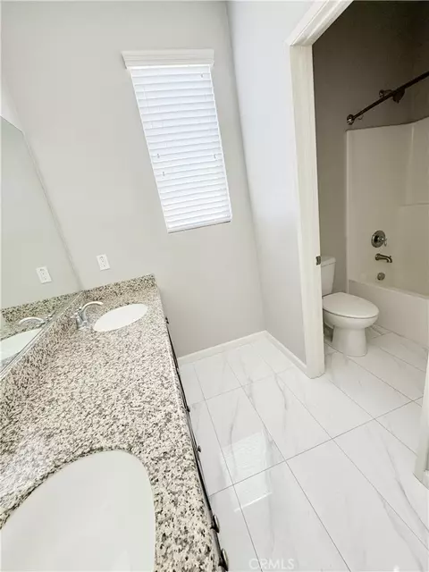 Bath - 30822 Sail, Menifee, CA 92584 photo 3 of 5