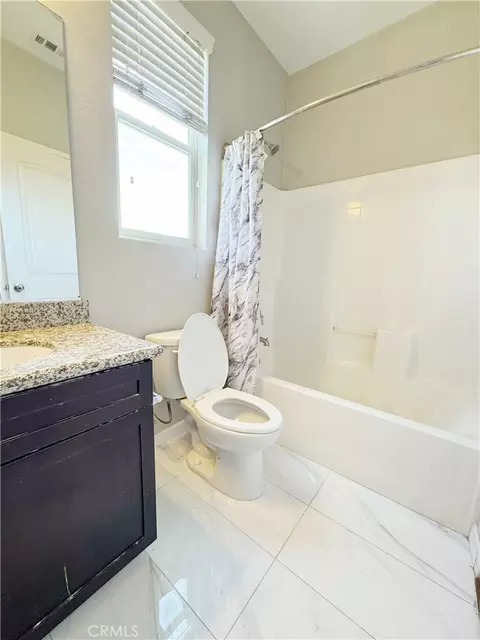 Bath - 30822 Sail, Menifee, CA 92584 photo 4 of 5