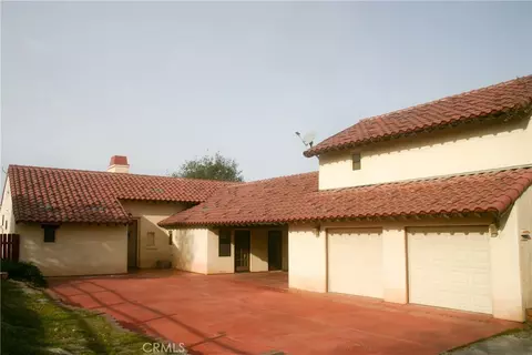 Exterior - 30721 Condor Pl, Tehachapi, CA 93561 photo 3 of 6