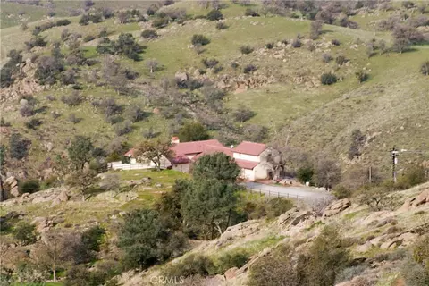 Other - 30721 Condor Pl, Tehachapi, CA 93561 photo 1 of 8