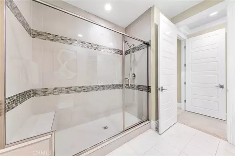 Bath - 123 Calderon, Irvine, CA 92618 photo 1 of 8