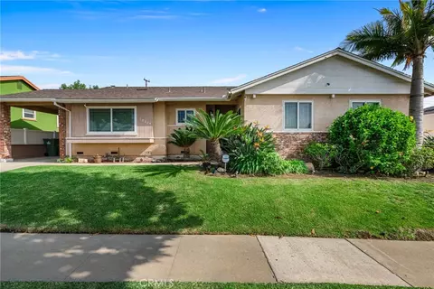 10624 S 6th Ave, Inglewood, CA 90303