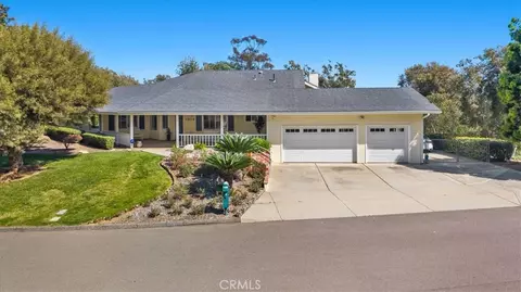1304 Farrand Rd, Fallbrook, CA 92028