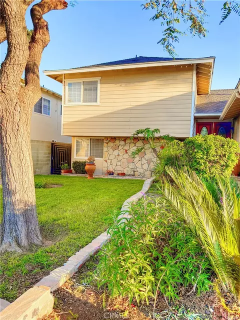 977 Oakhorne, Harbor City, CA 90710
