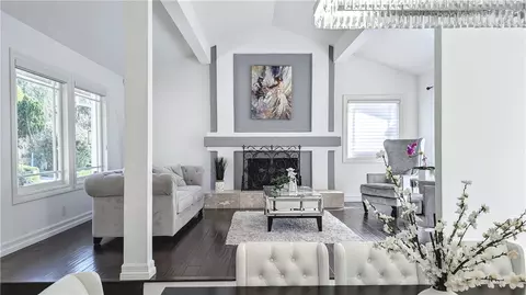 20224 Chapter, Woodland Hills, CA 91364