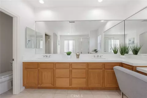 Bath - 9 Preston, Irvine, CA 92618 photo 6 of 8