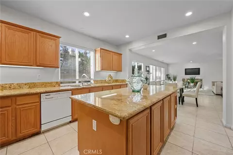 Kitchen - 9 Preston, Irvine, CA 92618 photo 4 of 4