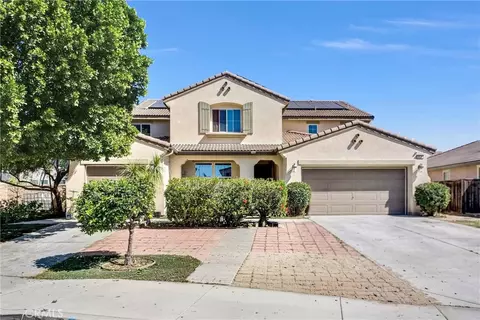 5570 Lark Sparrow Ct, Jurupa Valley, CA 91752