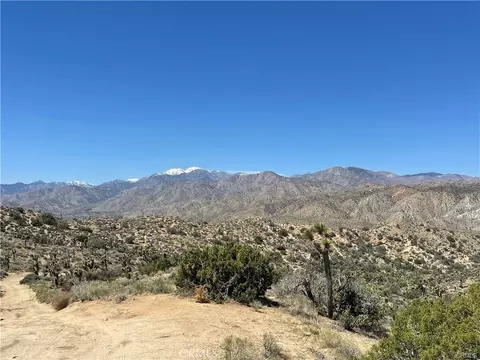 54589 Hoopa Trl, Yucca Valley, CA 92284