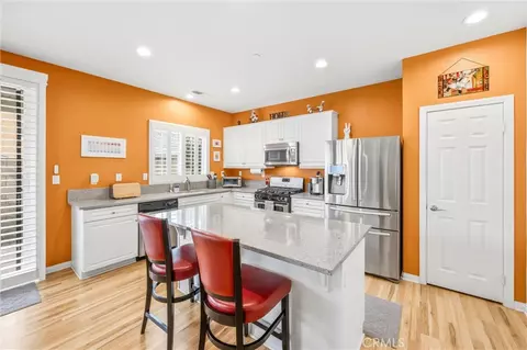 5418 Massa Way, Fontana, CA 92336