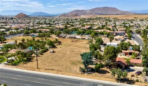 1666 E Rider, Perris, CA 92571 photo 8
