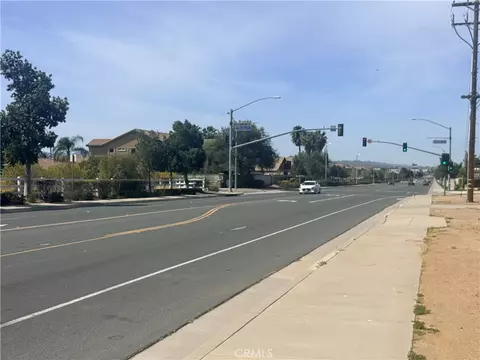 1666 E Rider, Perris, CA 92571 photo 5