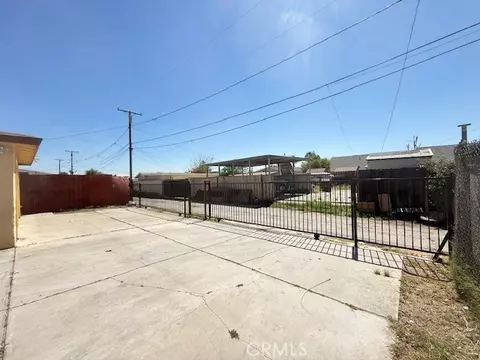 Exterior - 818 E C St, Colton, CA 92324 photo 2 of 2