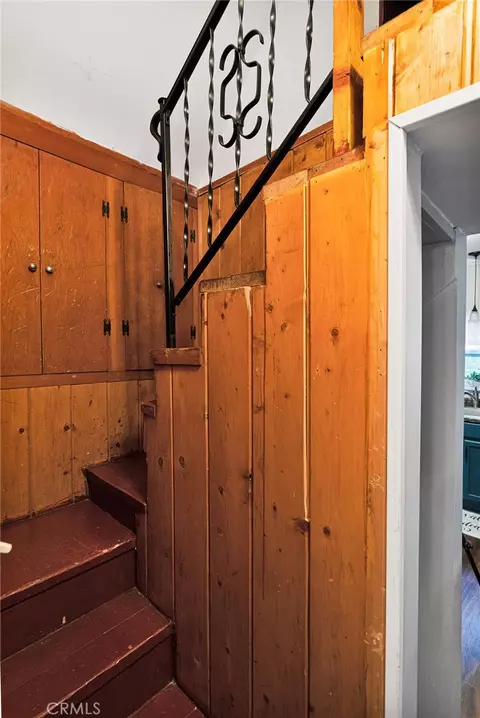 Entry Way - 1056 Eagle Rd, Wrightwood, CA 92397 photo 5 of 5