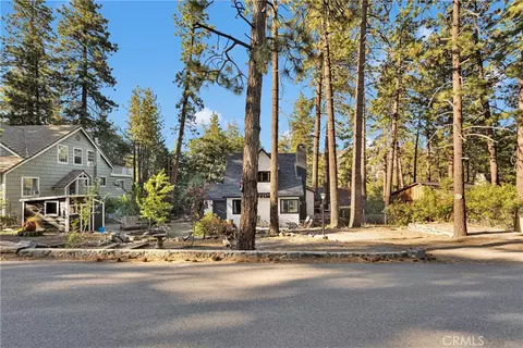 Exterior - 1056 Eagle Rd, Wrightwood, CA 92397 photo 2 of 19