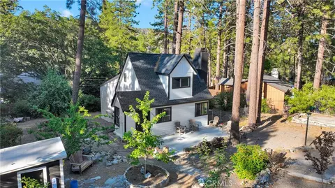 Exterior - 1056 Eagle Rd, Wrightwood, CA 92397 photo 17 of 19