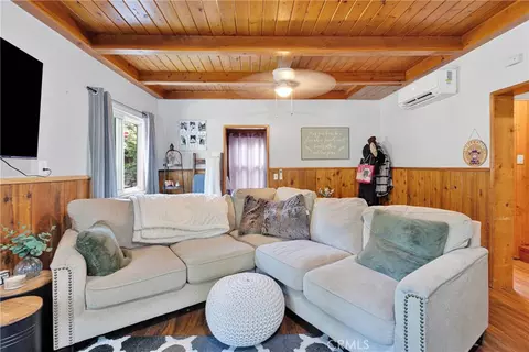 Living - 1056 Eagle Rd, Wrightwood, CA 92397 photo 1 of 1