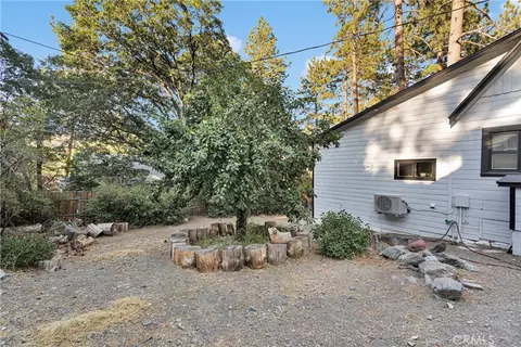 Exterior - 1056 Eagle Rd, Wrightwood, CA 92397 photo 8 of 19